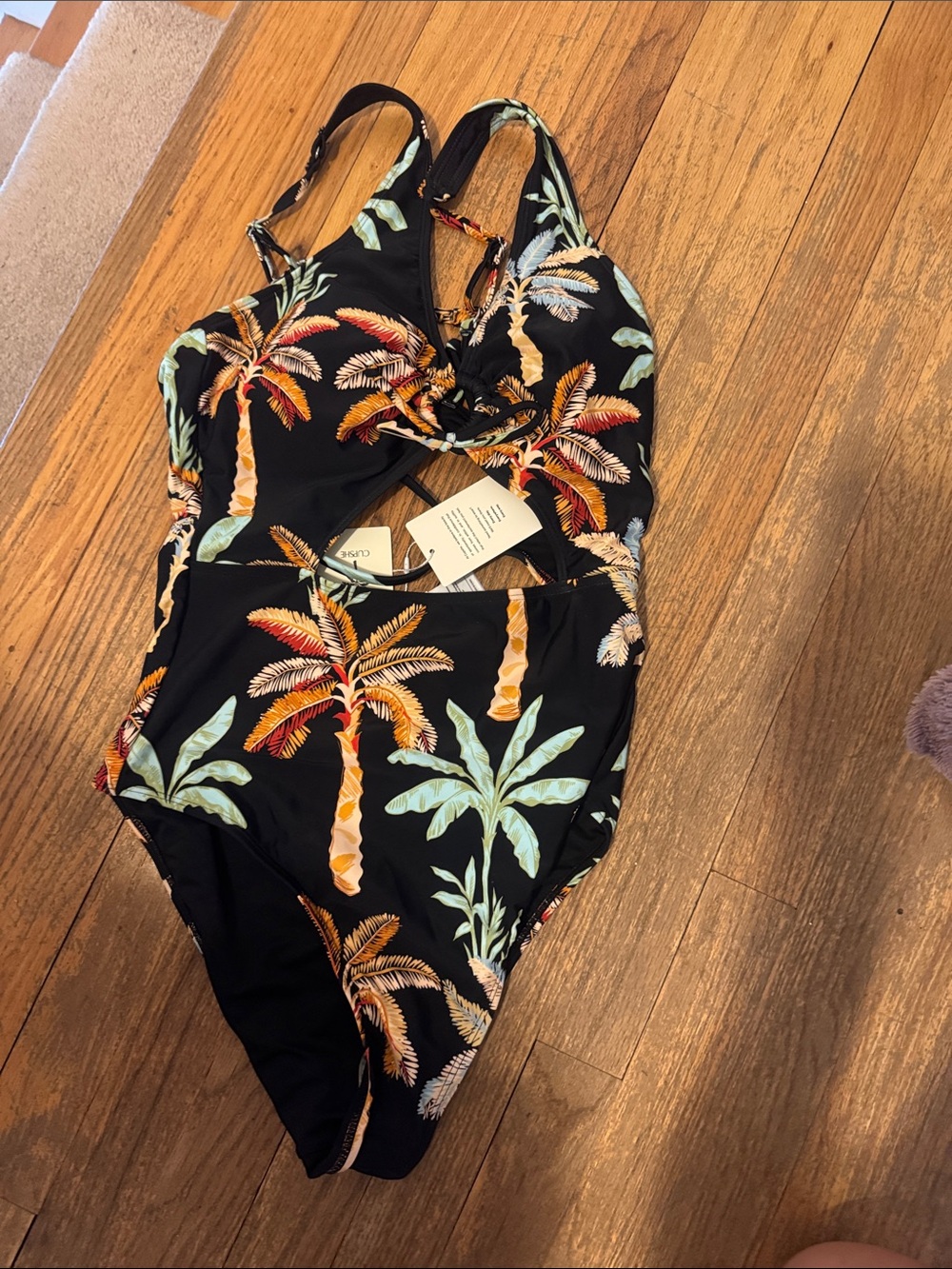 Cupshe medium bathing suit